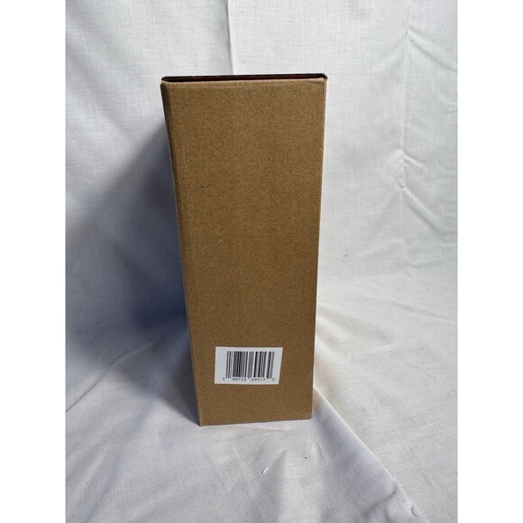 Two 16oz Empty Glass Spray Bottle Refillable Containers with Silicone Sleeve - Picture 4 of 9